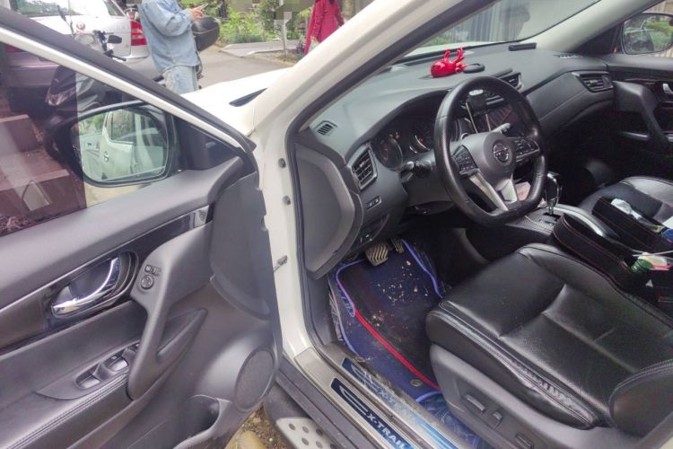 Used Nissan X-Trail 2019 2.0L CVT Smart Connect Comfort Edition 2WD
