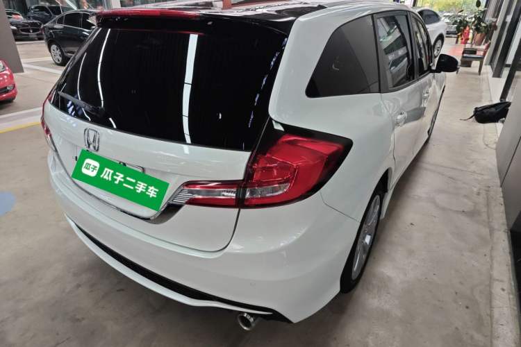 Used Honda Jade 2017 1.8L automatic Comfort version 5 seats
