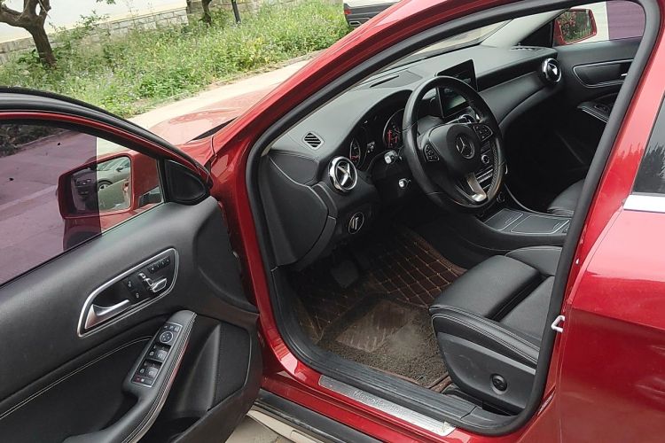Used Mercedes-Benz GLA 2017 GLA 200 Fashion Model
