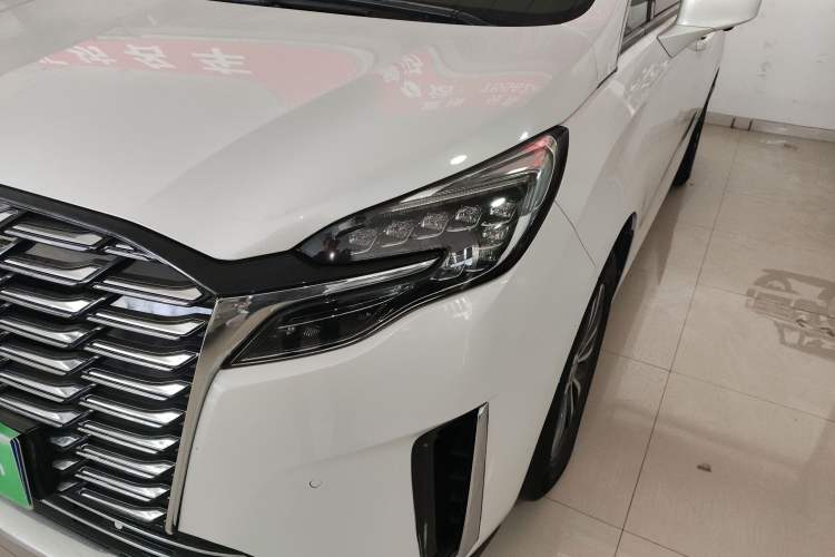 Used Buick GL8 2021 ES Land Cruiser 653T Luxury Edition