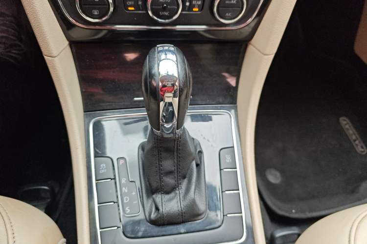 Used Volkswagen Passat 2013 1.8TSI DSG Prestige Edition
