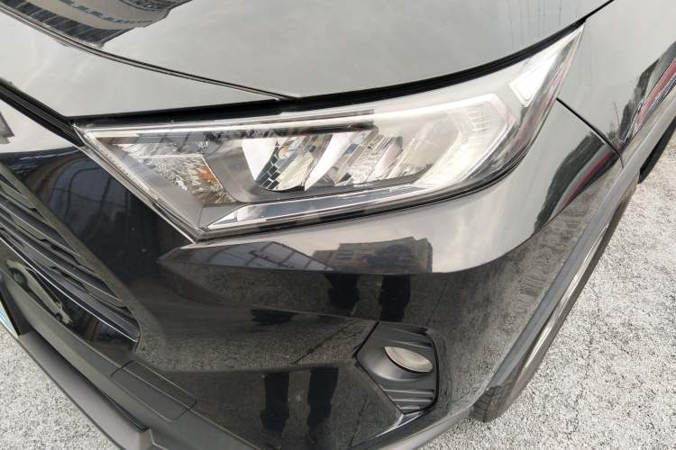Used Toyota RAV4 2021 2.0L CVT 4x4 Trend Edition