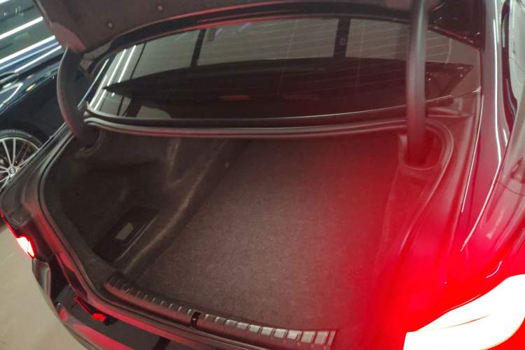 Used BMW 5 Series 2022 Second Facelift 530Li Leading Edition M Sport Package
