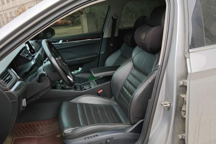 Used Skoda Superb 2022 TSI330 DSG Luxury Edition Left Front Seat