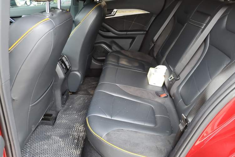 Used Bestune B70S 2022 2.0T War God King Left Rear Seat