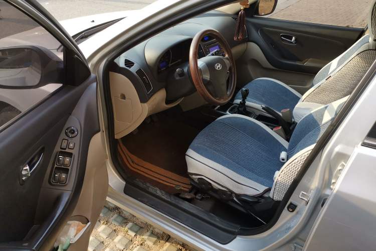 Used Hyundai Celesta 2011 1.6L Manual Luxury Model
