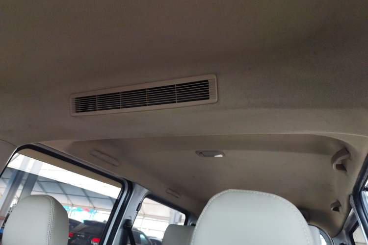 Used Wuling Rongguang V 2019 1.5L Standard Version China VI LAR
