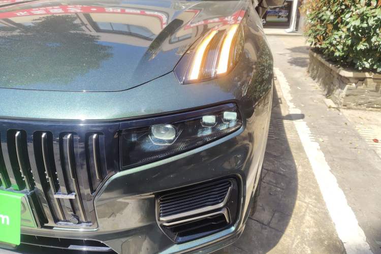 Used Lynk & Co 09 EM-P 2024 2.0TD EM-P Four-Wheel Drive ULTRA Six-Seater
