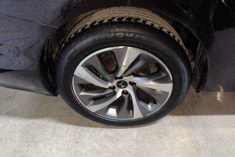 Used DS 5LS 2014 1.6T Luxury Edition THP160 Right Rear Wheel Hub
