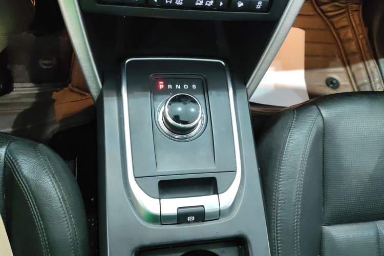 Used Land Rover Discovery Sport 2017 2.0T SE
