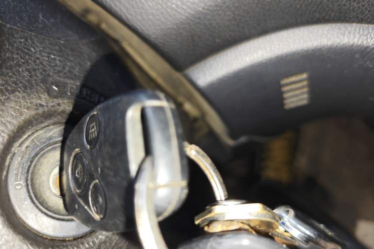 Used Haval H6 2013 Upgraded Model 2.4L Automatic Two-Wheel Drive Elite Version Vehicle Key