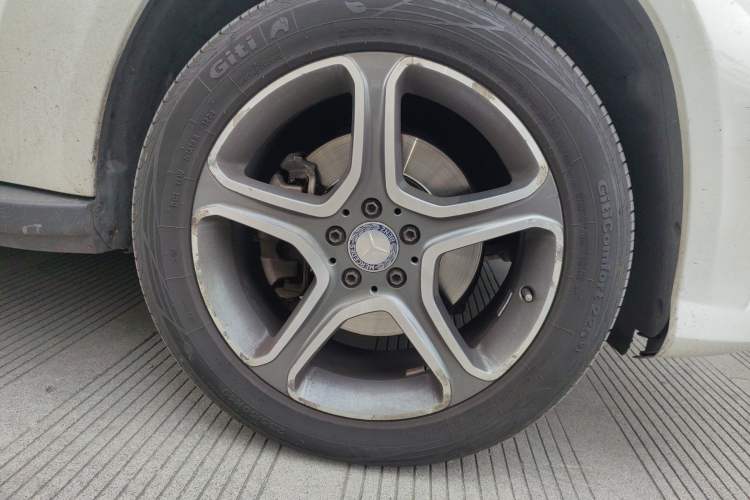 Used Mercedes-Benz GLK-Class 2015 GLK 300 4MATIC Fashion Edition Ultimate Version
