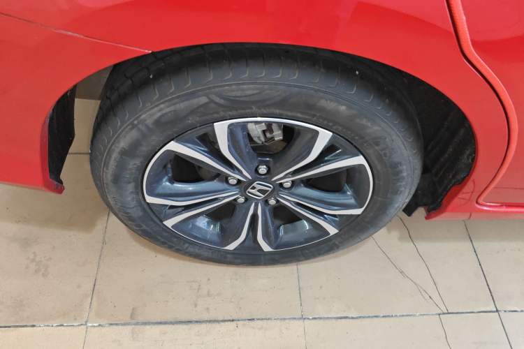 Used Honda Envix 2022 180TURBO CVT Comfort Version Right Rear Wheel Hub