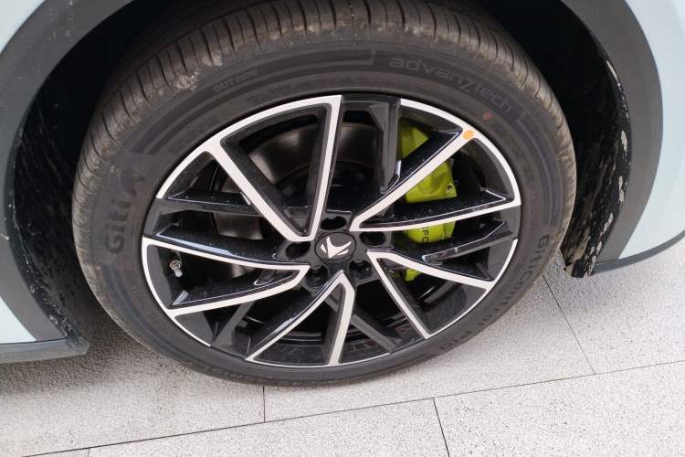 Used ARCFOX Alpha S5 2025 560MAX 185kW