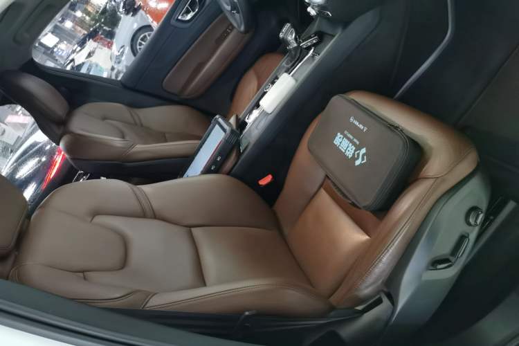 Used Volvo XC60 2020 T5 4x4 Zhiyi Luxury Edition
