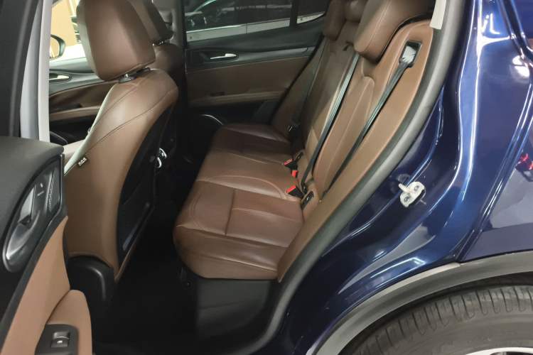 Used Alfa Romeo Stelvio 2017 2.0T 200HP Elite Edition