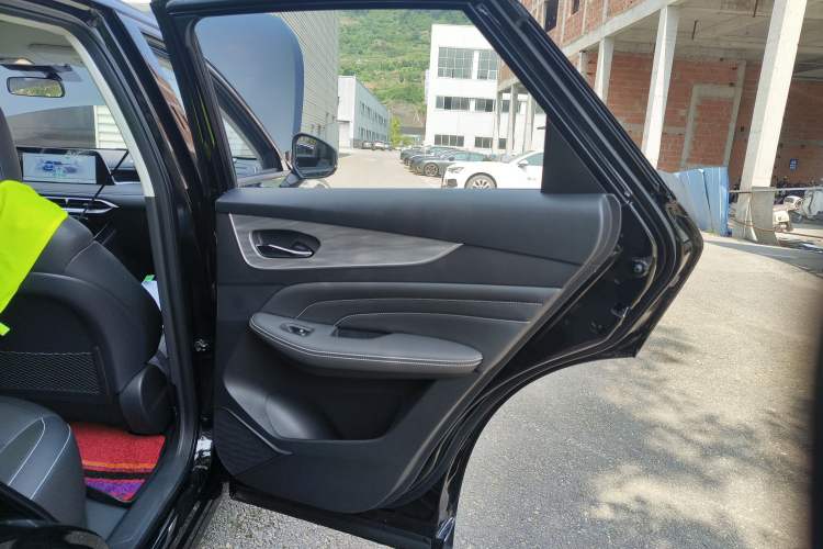 Used Venucia V DD-i 2025 Orca 150km Joyful Journey Edition