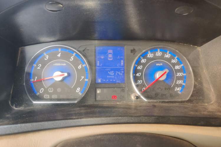 Used Geely Auto Ocean 2014 1.5L Manual Overdrive Trim Odometer Close Up