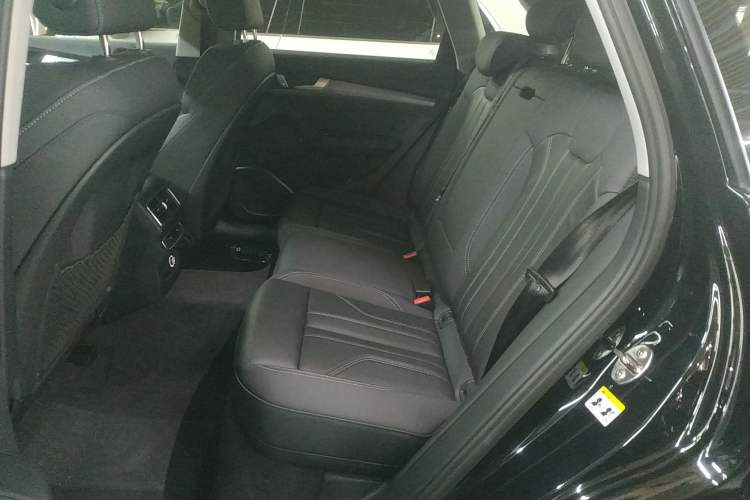 Used Audi Q5L 2024 40 TFSI Fashion Dynamic Model