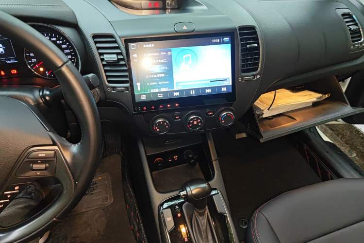 Used Kia K3 2016 1.6L Automatic GLS
