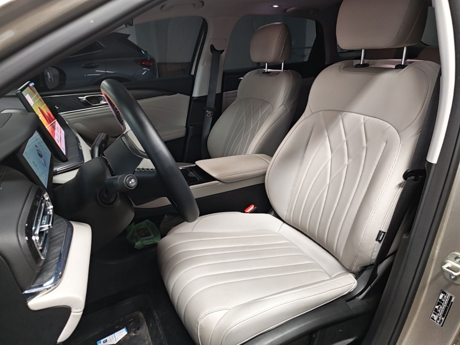 Geely Galaxy Stellar 6 2026 Model 125km Exploration+ Edition — снимка 17