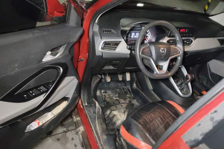 Used Baojun 510 2019 1.5L Manual Jingxiang Model 73kW China VI Emission Standard Driver Seat