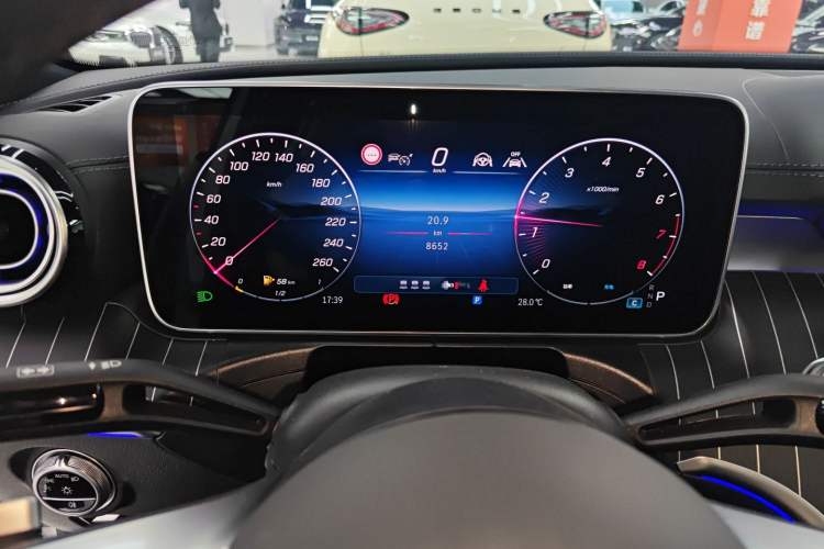 Used Mercedes-Benz C-Class 2025 C 260 L Obsidian Night Sport Edition Instrument Cluster