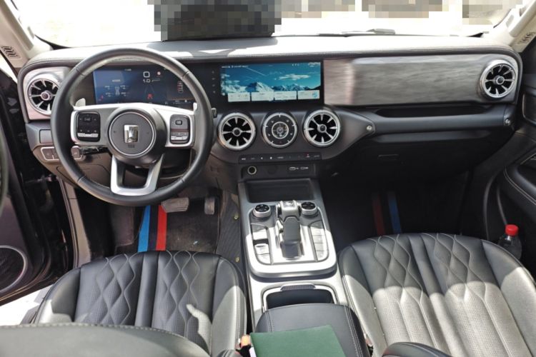 Used Tank 300 2023 Off-Road Edition 2.0T Challenger Center Console