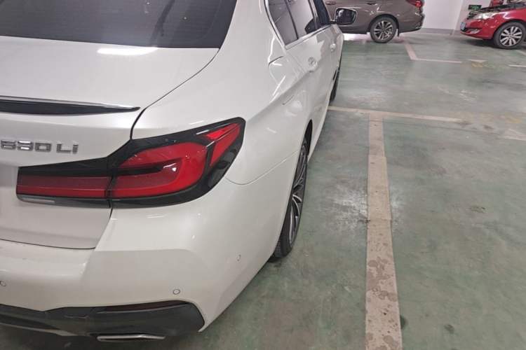 Used BMW 5 Series 2022 Restyled 530Li Leading Edition M Sport Package
