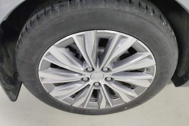 Used Hongqi E-QM5 2023 620km PLUS
