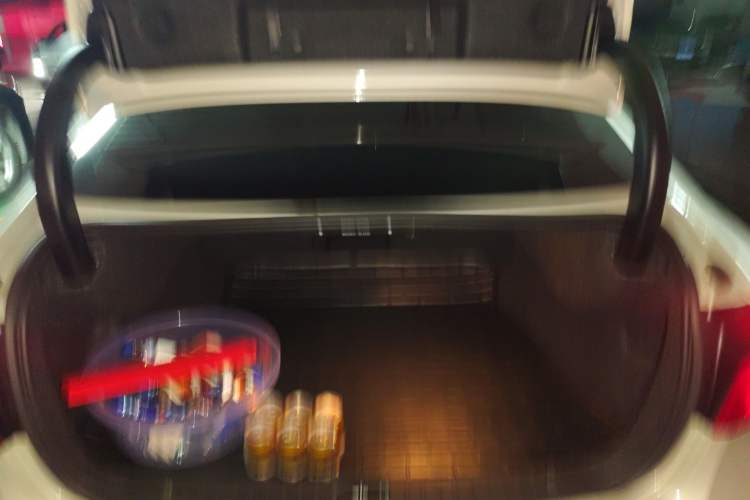 Used Volvo S60 2012 T5 Comfort Edition Trunk