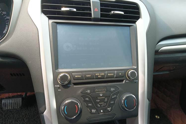 Used Ford Mondeo 2013 1.5L GTDi180 Fashion Edition Audio And AC Panel