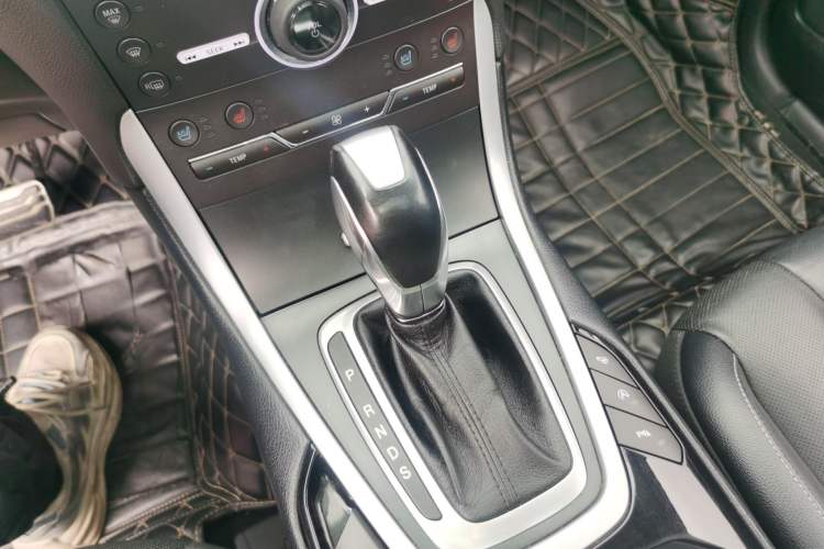 Used Ford Edge 2016 EcoBoost 245 Four-Wheel Drive Titanium 7-Seater