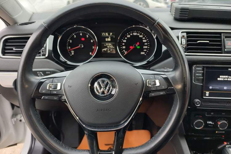 Used Volkswagen Sagitar 2018 1.6L Automatic Comfort Model Steering Wheel