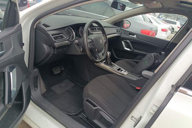 Used Peugeot 408 2014 1.8L Automatic Luxury Edition Driver Seat