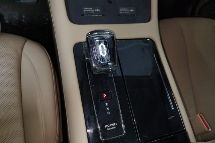 Used Hima AITO M7 2024 1.5T Intelligent Drive 4x4 Max Edition 6 Seats Gear Lever