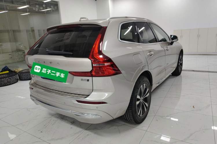 Used Volvo XC60 2023 B5 4x4 Smart Luxury Edition Rear Right 45 Deg