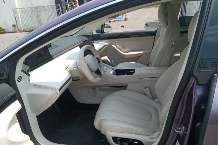 Used Hima Luxeed S7 2025 855 km Max Driver Seat