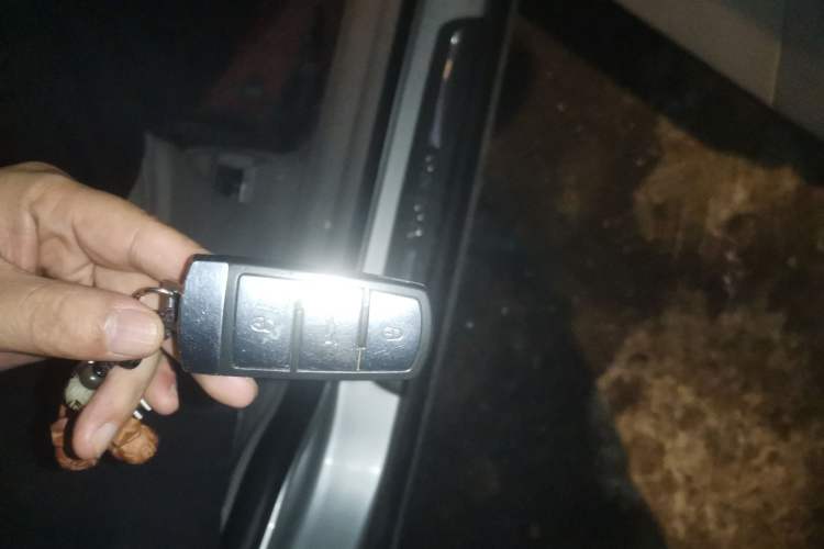 Used Volkswagen Magotan 2012 Facelift 2.0 TSI Prestige Model