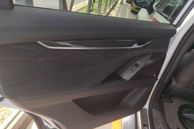 Used SAIC MAXUS D90 Pro 2021 2.0T Diesel 4x4 Alashan Edition 7 Seats