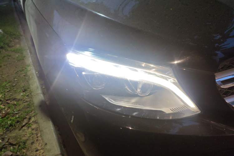 Used Mercedes-Benz GLE 2015 GLE 320 4MATIC Right Front Headlight