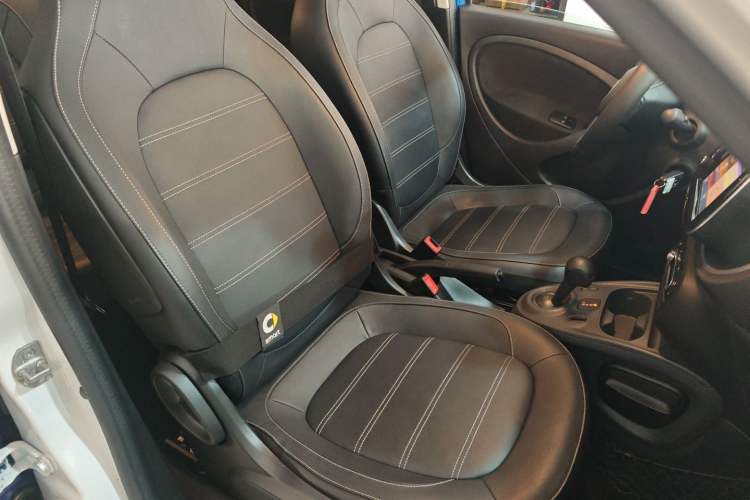 Used smart forfour 2018 0.9T 66 kW Pioneer Edition
