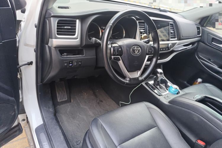 Used Toyota Highlander 2018 2.0T Four-Wheel Drive Prestige Version 7 Seats China VI Standard