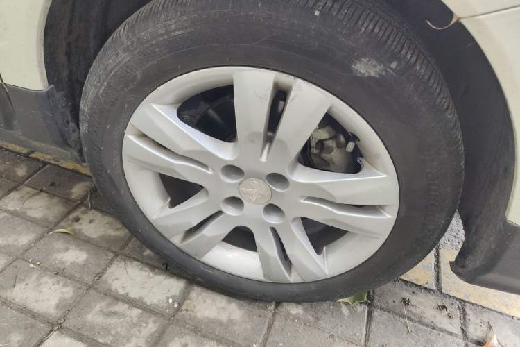 Used Peugeot 3008 2016 2.0L Automatic Classic Edition
