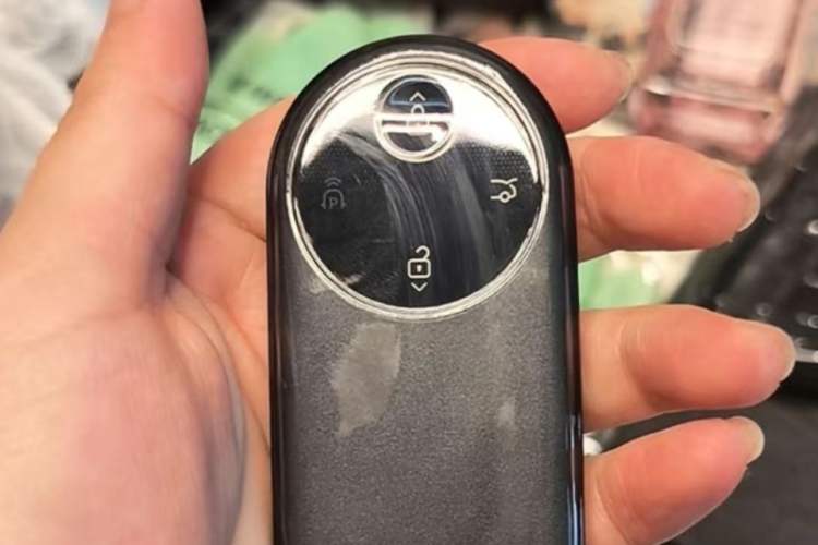 Used Hima AITO M8 2025 Model Pure Electric Max+ Five-Seat Long-Range Version Vehicle Key