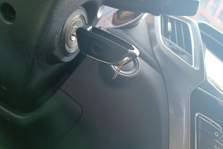 Used CHANGAN CS35 2017 1.6L Automatic Luxury Model
