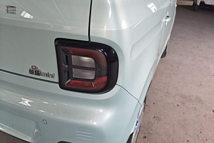 Used Geely Galaxy Panda 2023 Panda Mini 200km Endurance Bear Exterior 3