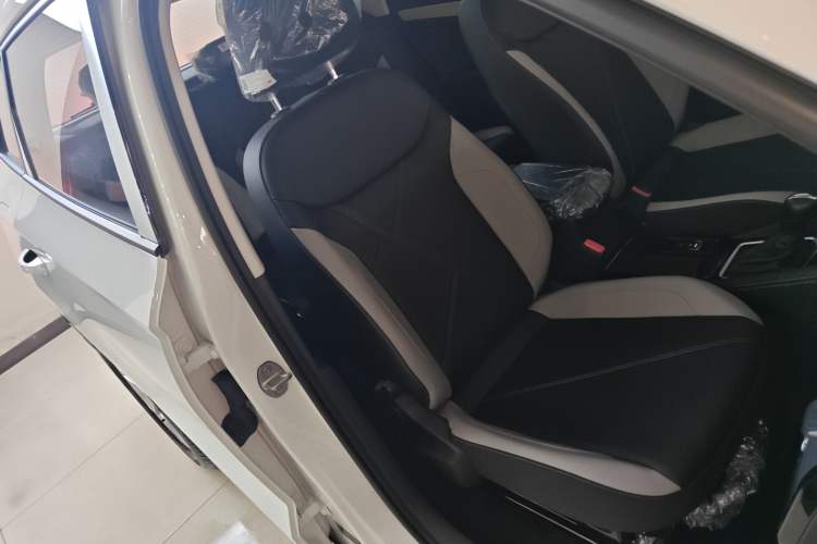 Used Jetta VS7 2026 Model, 280TSI Automatic Pioneer Edition Right Front Seat