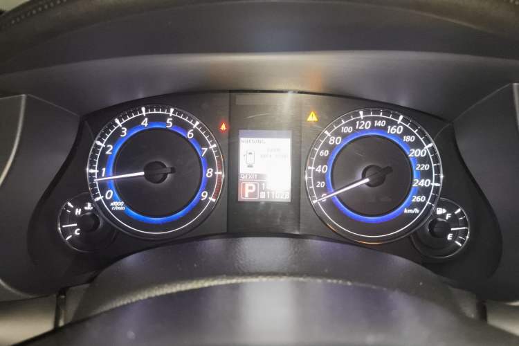 Used Infiniti EX 2013 EX25 Two-Wheel-Drive Elegant Edition
