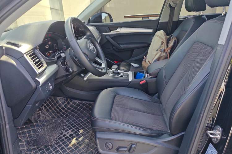 Used Audi Q5L 2018 40 TFSI Prestige Fashion Edition China VI Left Front Seat